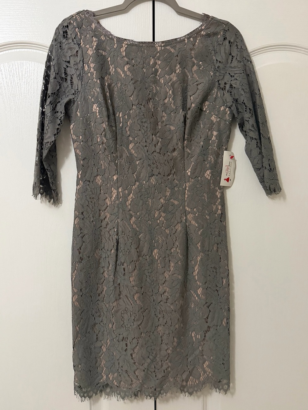 NWT Women's Gray Lace 3/4 Sleeve Dress Size M